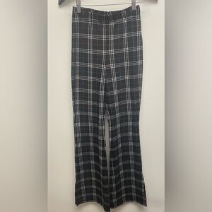 ✨ 4 for $30 ✨ Divided Black & White Plaid Bell Bottom Pants Size XSmall